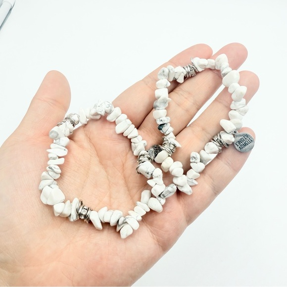 Kinsley Armelle HOWLITE SILVER PEPPER Bracelet Two Sets - Picture 1 of 5